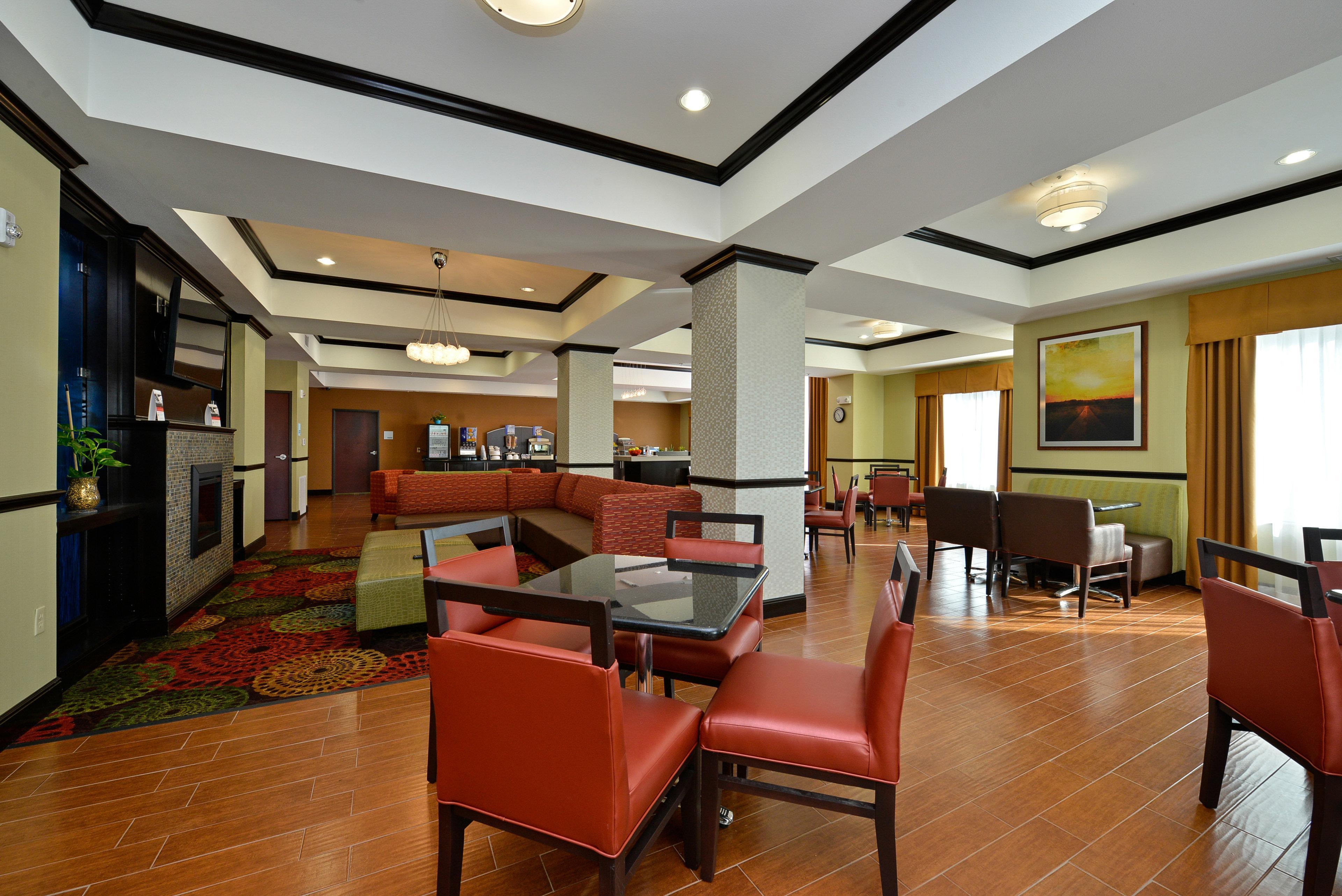 Holiday Inn Express Alva By Ihg Exterior foto