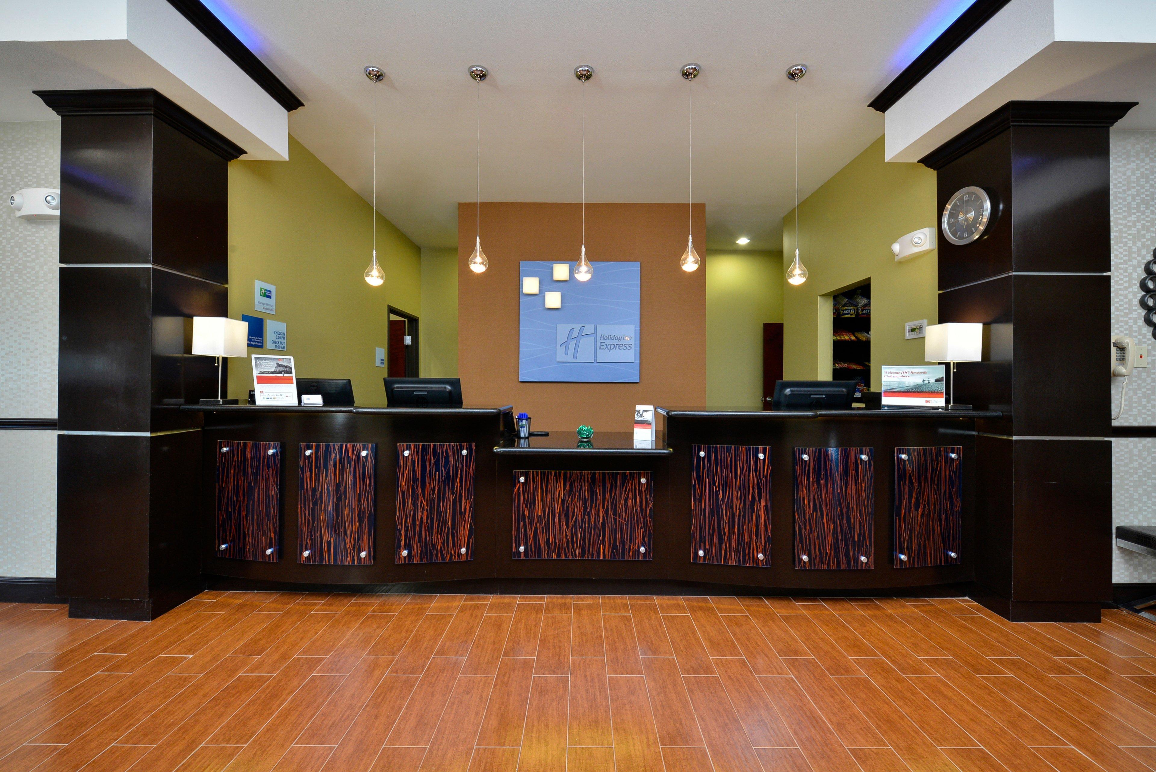 Holiday Inn Express Alva By Ihg Exterior foto