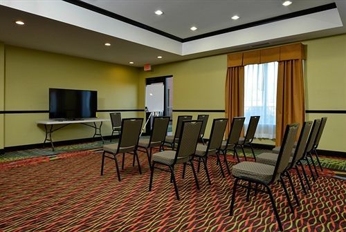 Holiday Inn Express Alva By Ihg Exterior foto